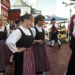 d`Volkstanzgruppe beim Perlesreuter Drescherfest, Bild 4140