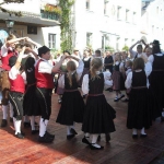 d`Volkstanzgruppe beim Perlesreuter Drescherfest, Bild 4157