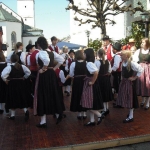 d`Volkstanzgruppe beim Perlesreuter Drescherfest, Bild 4143