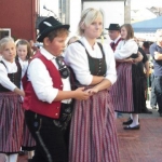 d`Volkstanzgruppe beim Perlesreuter Drescherfest, Bild 4153